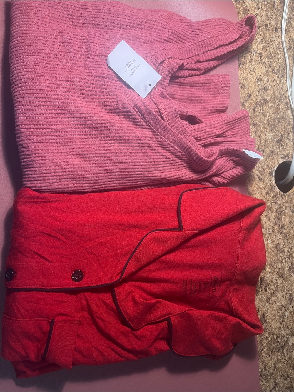 2PK  sleep tops by auden
